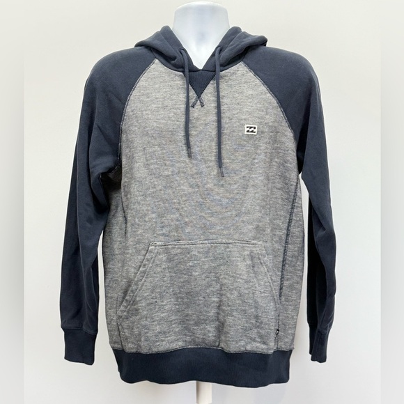 BILLABONG Men’s gray with navy raglan sleeve hooded sweatshirt size S - Picture 1 of 11
